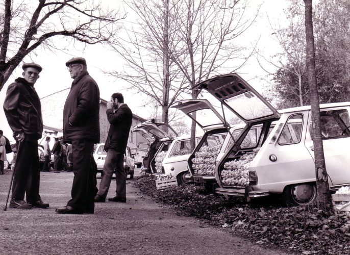 R marché ail 1975 4